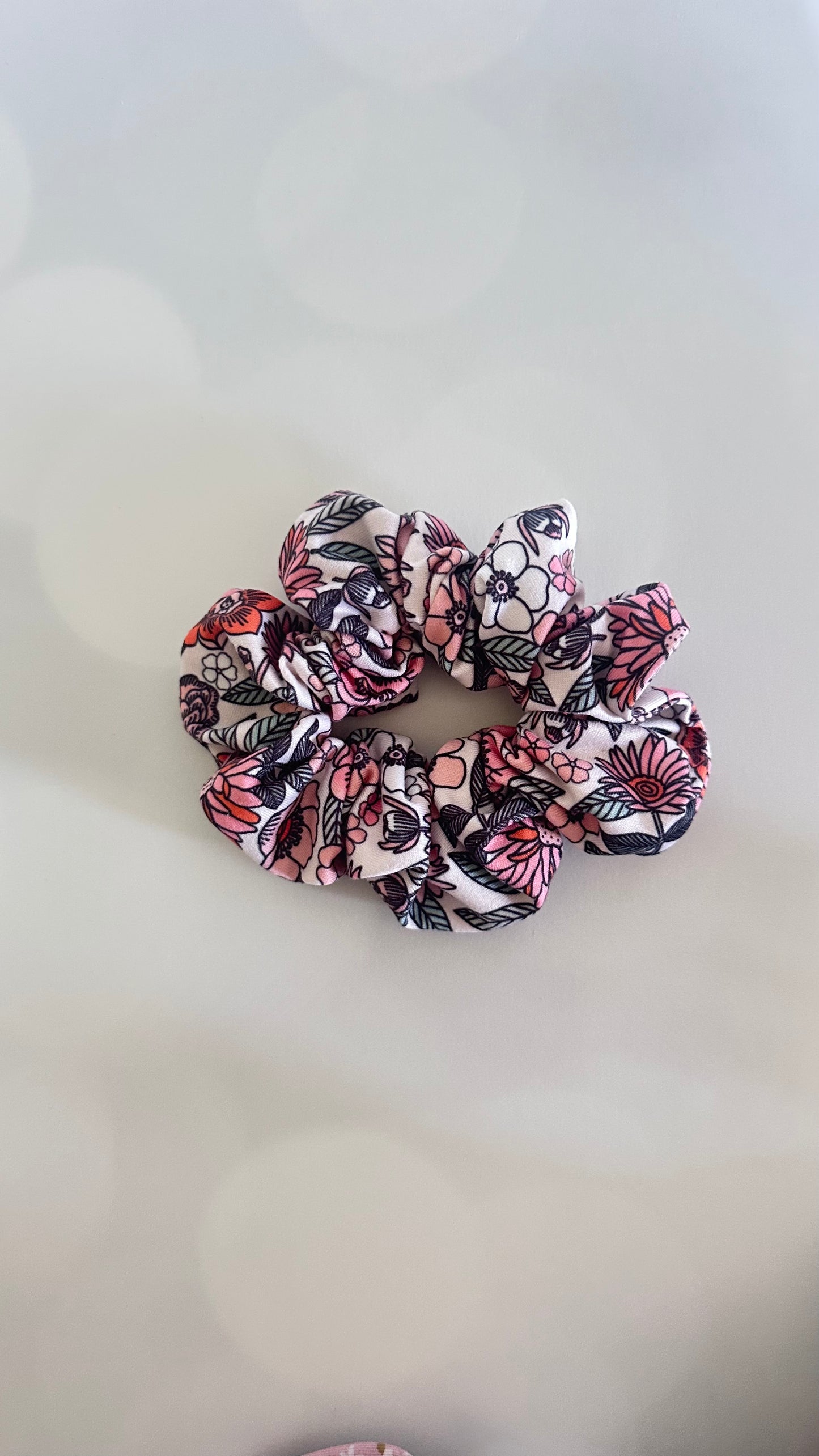 Retro Floral Scrunchie